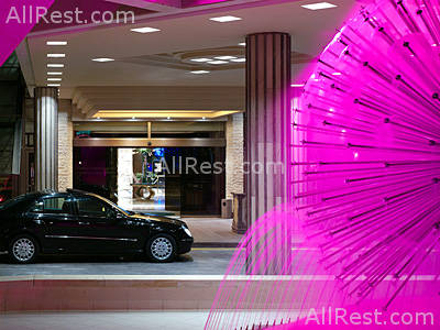 Four Seasons Hotel 3
